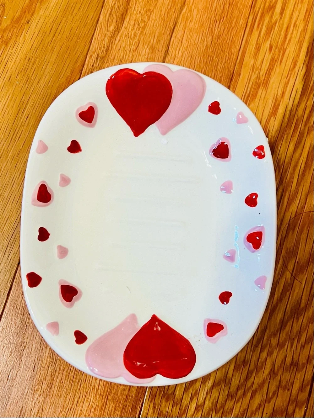Avon White Ceramic Soap Dish with Red and Pink Hearts